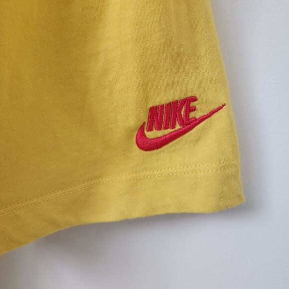 "Nike Essentials Sport 2" Mens T-Shirt XXL Yellow Green Logo Short Sleeve Crew - Picture 3 of 11
